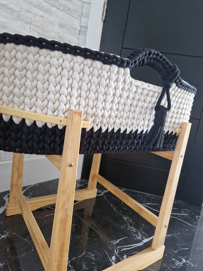 Crochet Moses Basket - Two Tone