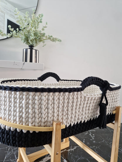 Crochet Moses Basket - Two Tone